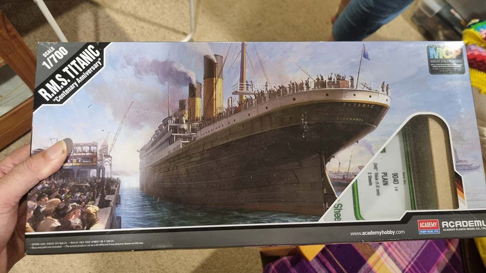 The Academy 1/700 Scale R.M.S. Titanic "Centenary Anniversary" MCP Model Kit - box art